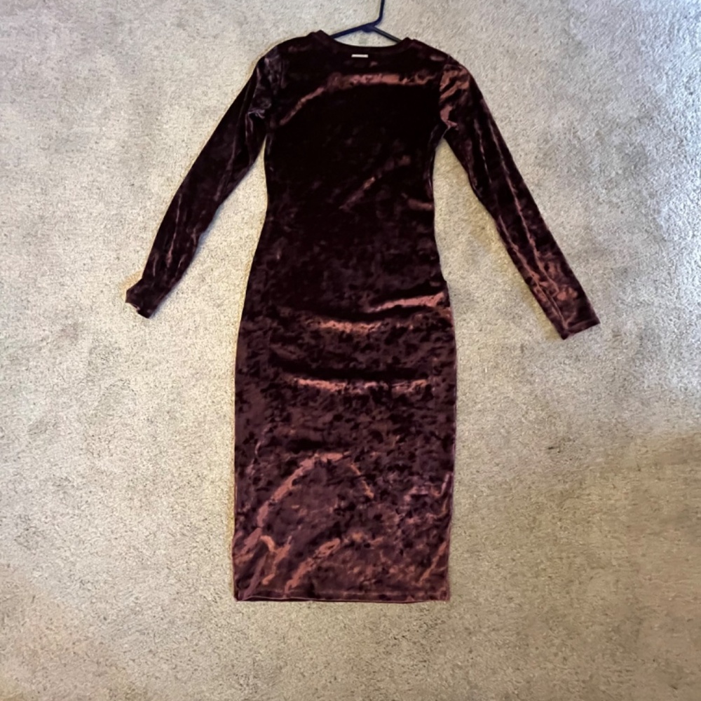 Michael Kors Wine Velvet Dress - Picture 4 of 4